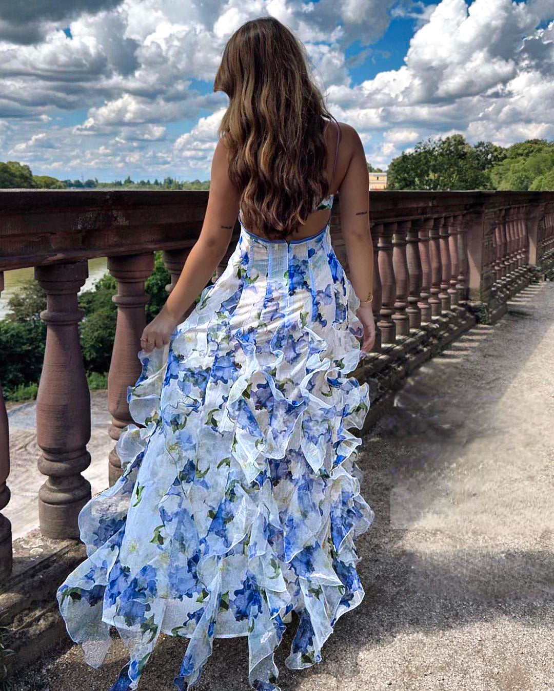 Pristina | Vestido con volantes y estampado floral