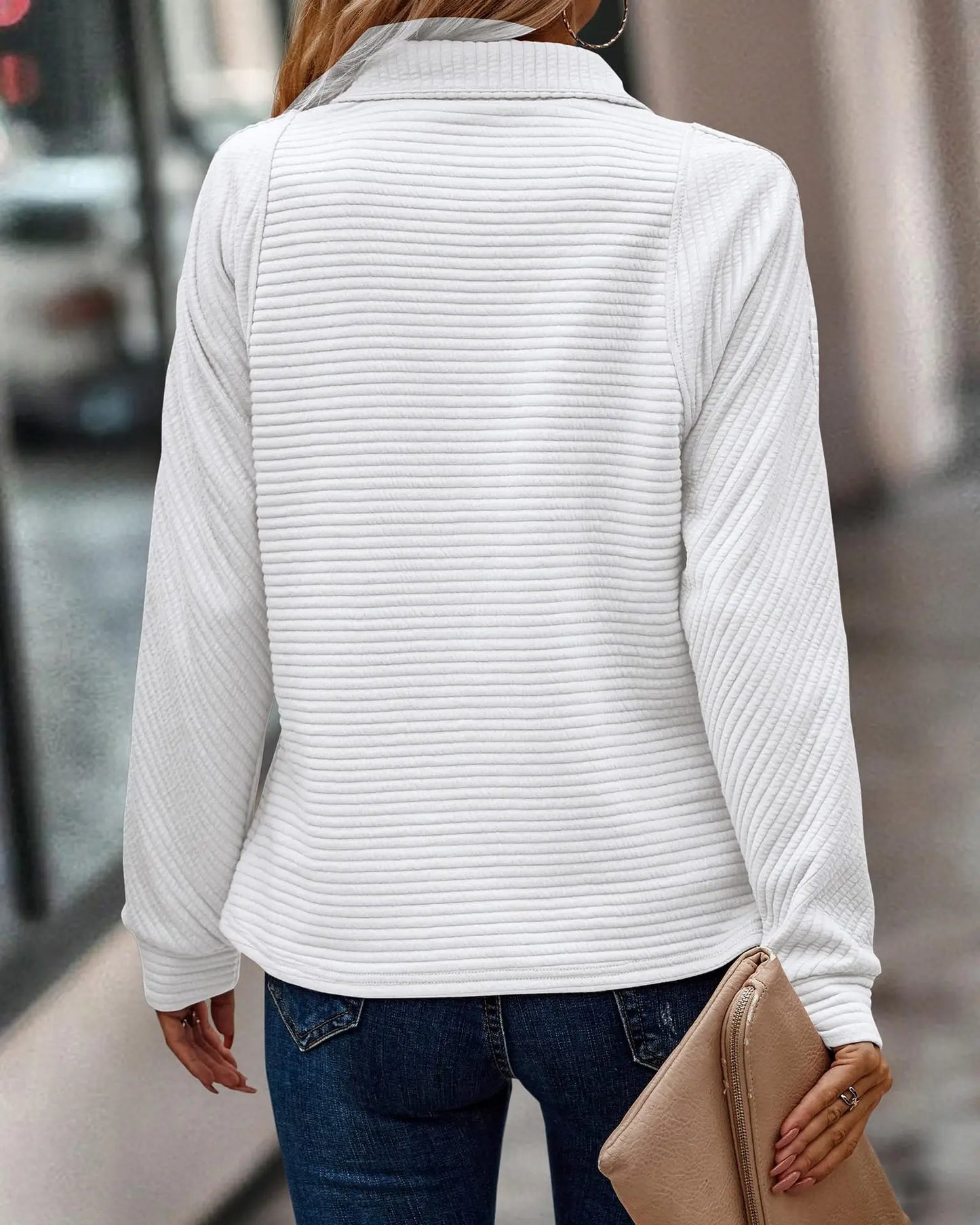 Eliza | Elegante jersey con cuello en V cremallera