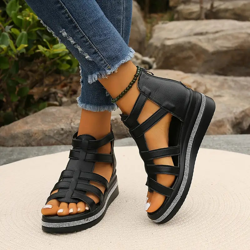 Almudena | Sandalias con cuña decoradas con pedrería