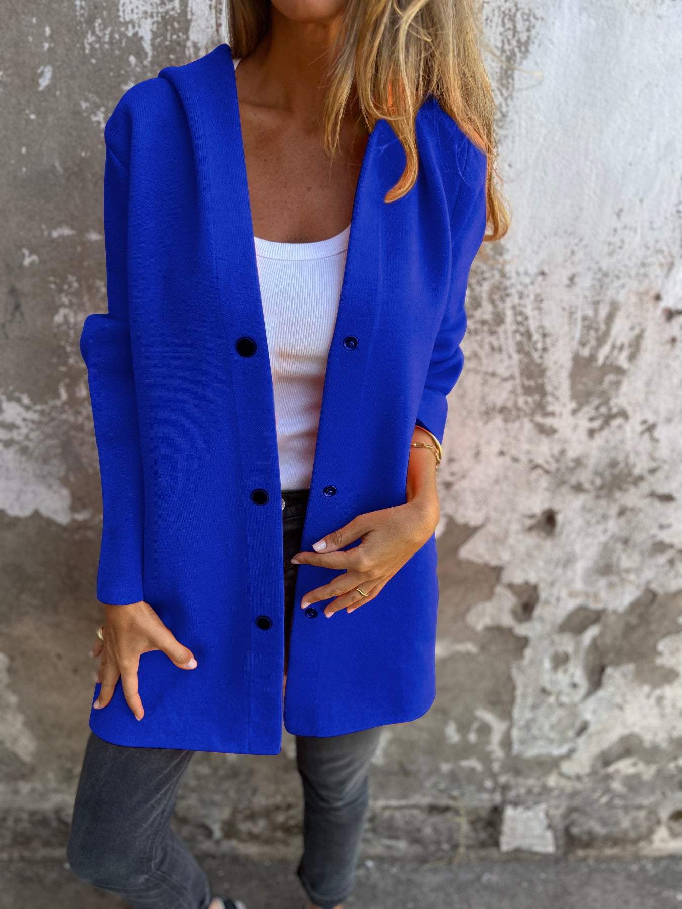 Elisa | Blazer informal de una sola botonadura con capucha
