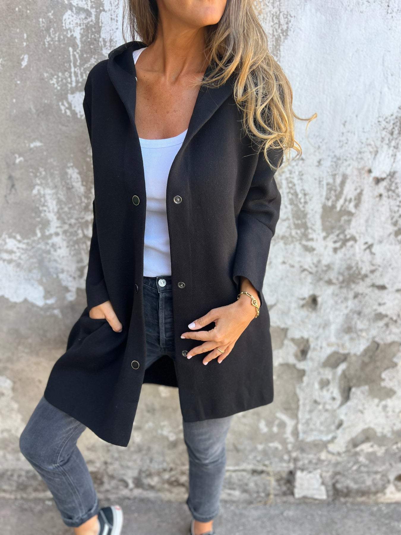 Elisa | Blazer informal de una sola botonadura con capucha