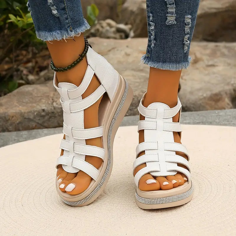 Almudena | Sandalias con cuña decoradas con pedrería