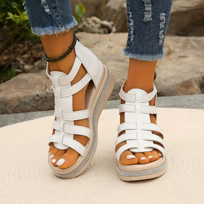 Almudena | Sandalias con cuña decoradas con pedrería