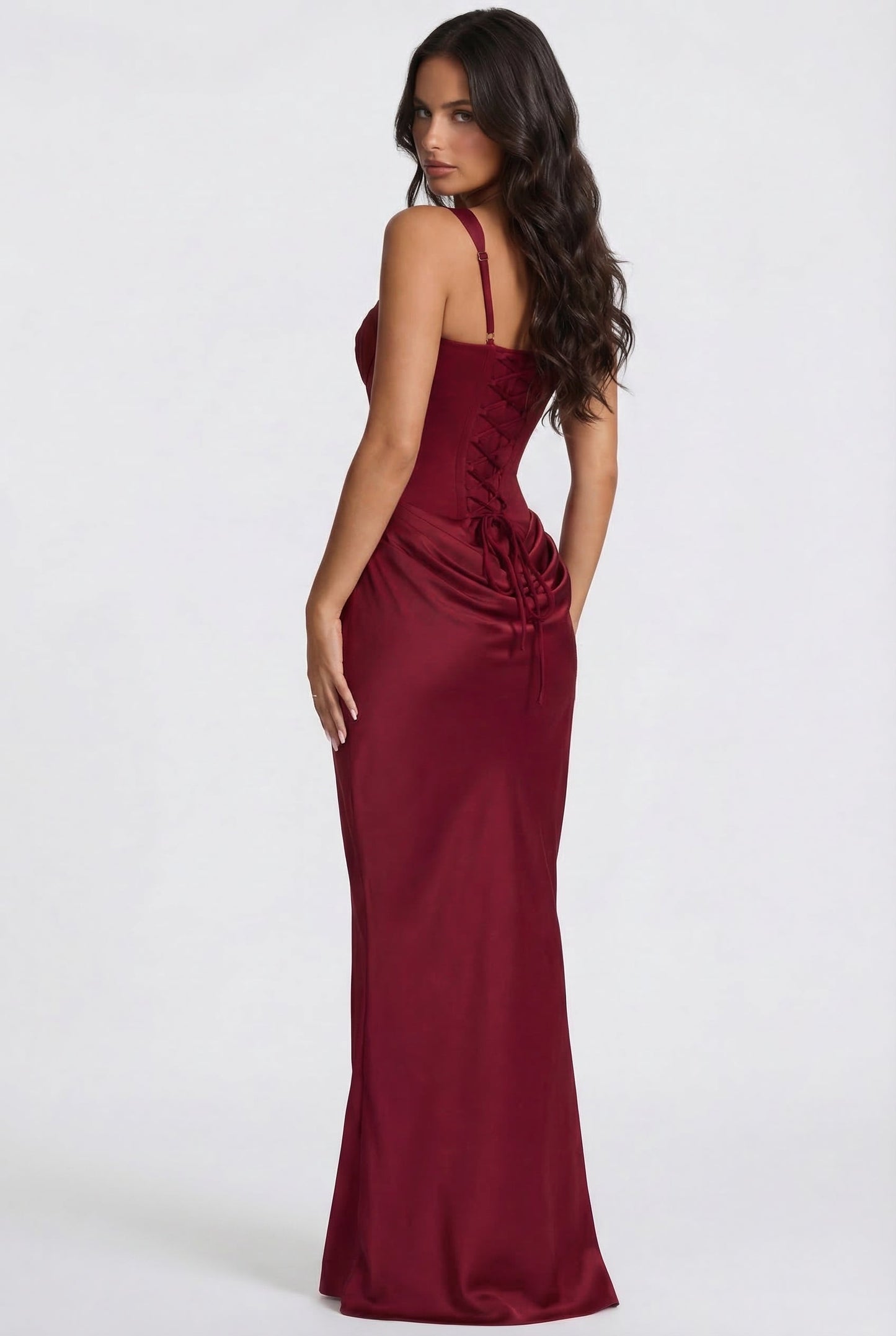 Carla | Vestido largo de corte de reloj de arena