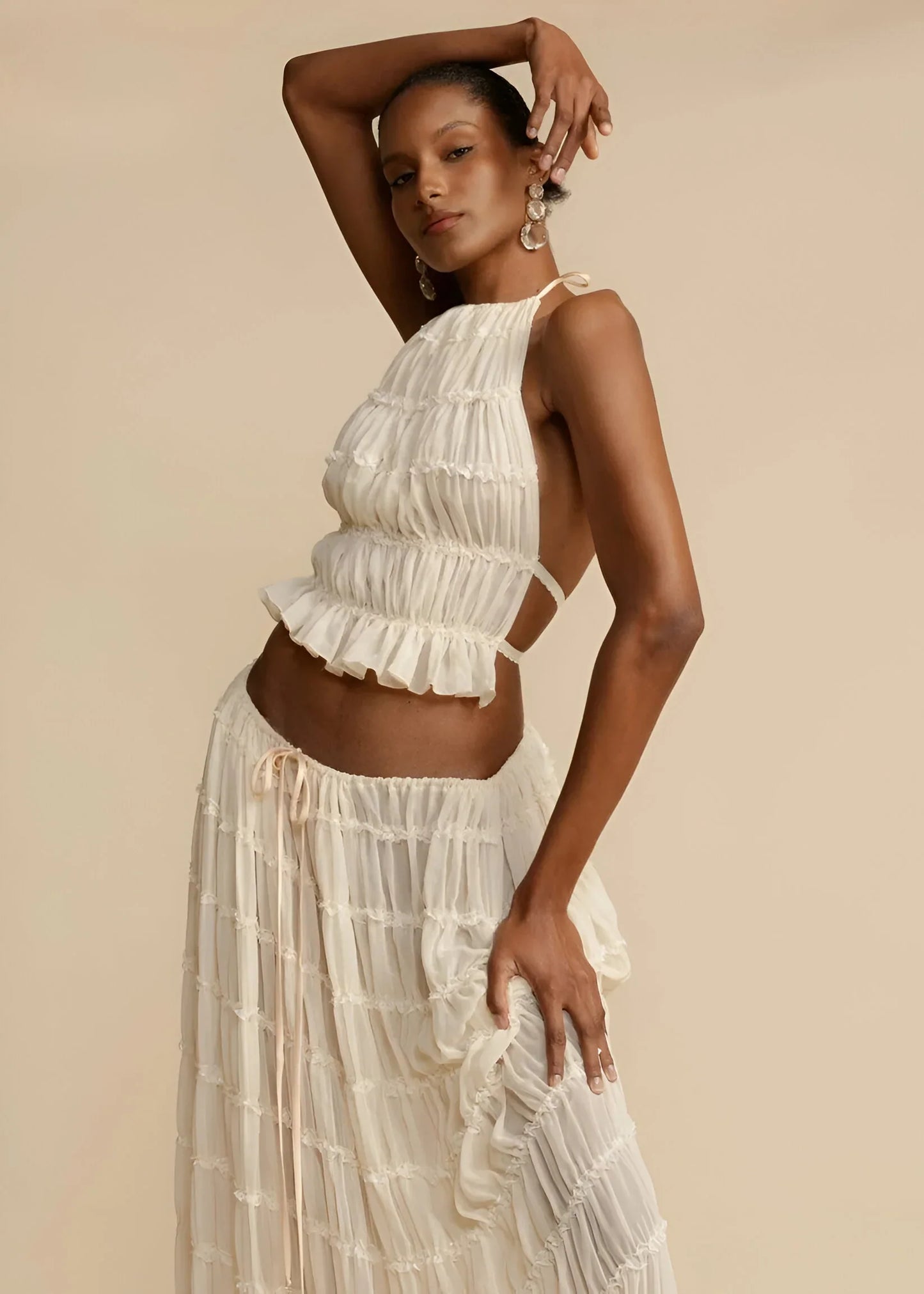 Leonie | Conjunto de top con cuello halter y falda