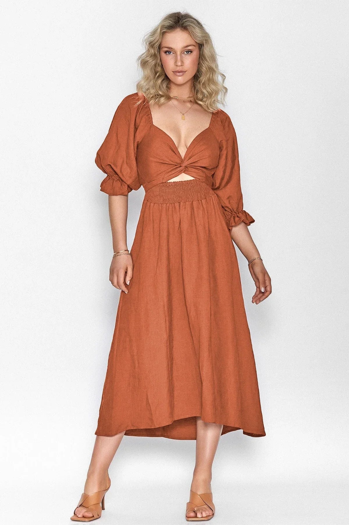 Ophelia | Vestido francés con mangas con volantes