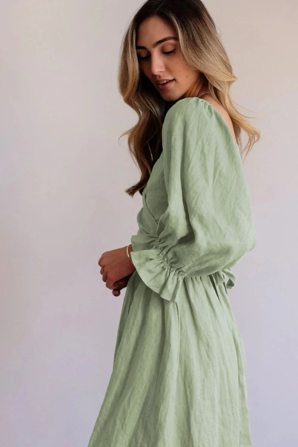 Ophelia | Vestido francés con mangas con volantes